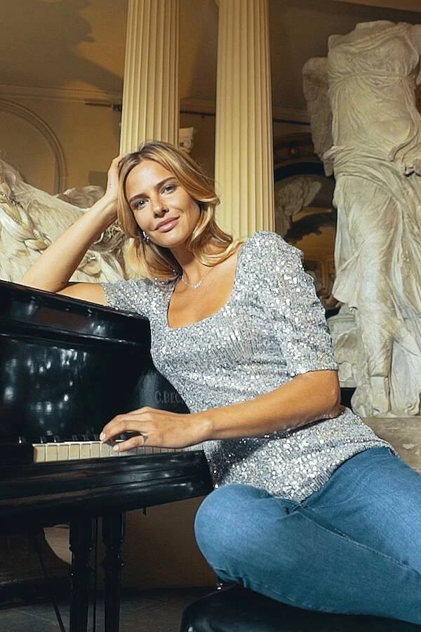 Silver Sequin Gathered Sleeve Square Neck Top 6 Silver Sequin Gathered Sleeve Square Neck Top - Image 6