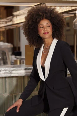 Black Contrast Shawl Collar Blazer -Opal & Oak Store 303b004f9c450fec5e50e7f23c046e6c4902caa9