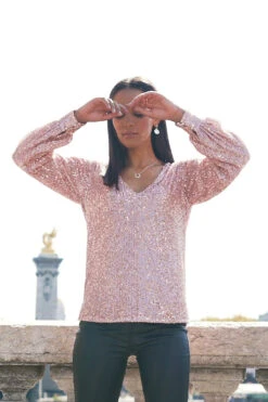 Rose Gold Sequin V Neck Blouson Sleeve Top -Opal & Oak Store 9a085e02c6f04da0077cb6a5460d1741c1ef8f99