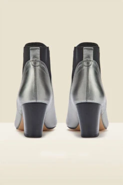 Silver Leather Mid Heel Chelsea Boot -Opal & Oak Store a21fw059mc0018 2
