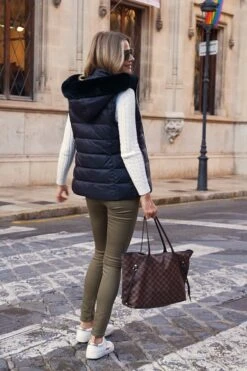 Black Faux Fur Trim Padded Gilet With Zip Pockets 11 Black Faux Fur Trim Padded Gilet With Zip Pockets -Opal & Oak Store d95d4c0a44ed9f4b2a9ac4103b55676da1ba2835