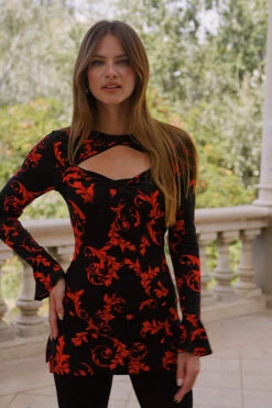 Black & Red Baroque Print Keyhole Detail Fluted Cuff Jersey Top -Opal & Oak Store fb6deb1f8326766982c9c332a7d77f6711857ce0