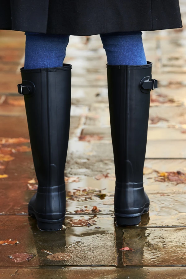 Hunter Original Navy Blue Tall Wellington Boots 5 Hunter Original Navy Blue Tall Wellington Boots - Image 5