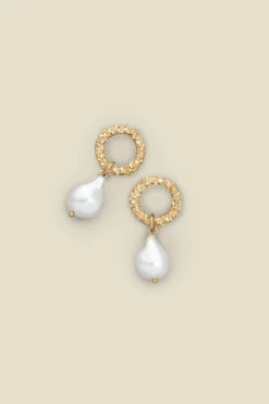 Gold Pearl Drop Earrings -Opal & Oak Store s23ac031mc0003 b