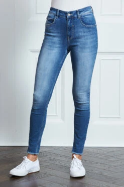 Mid Blue Raw Hem Perfect Skinny Jeans -Opal & Oak Store s28 ss19or01rd s21bd011 088