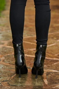 Black Patent Leather Shaped Heel Ankle Boot -Opal & Oak Store shot 14 s20ow022gy002 s20tk010bk0001 266