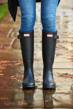 Hunter Original Black Tall Wellington Boots -Opal & Oak Store shot 18 s21tk302gy002m 226