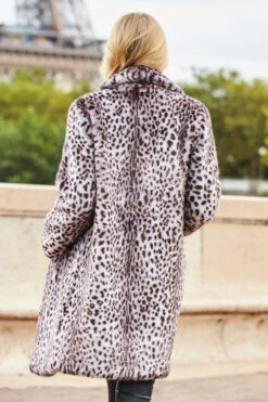 Cheetah Print Faux Fur Coat -Opal & Oak Store web 210910 sosandarday5paris62485 2