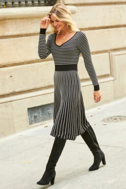 Black & White Stripe Fit & Flare Knitted Dress -Opal & Oak Store web 22 s21dk314pt 008