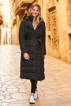 Black Longline Padded Coat With Removable Hood 17 Black Longline Padded Coat With Removable Hood -Opal & Oak Store web 60 a21ow011 121