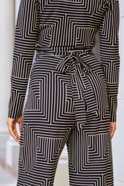 Black & White Geometric Print Wrap Front Wide Leg Jumpsuit With Pockets -Opal & Oak Store web 09 a20jj004nege01 128