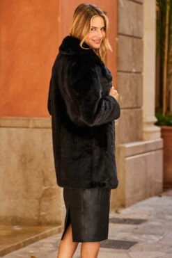 Black Premium Faux Fur Coat With Pockets -Opal & Oak Store web 16 s23dl007bk0001 353 1