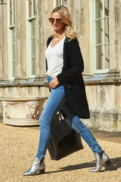 Black Longline Zip Pocket Cardigan -Opal & Oak Store web 2020 08 31 aynhoe park sosandar49286