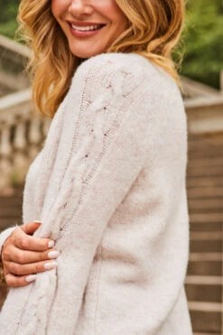 Natural Super Soft Cable Sleeve Detail Jumper 9 Natural Super Soft Cable Sleeve Detail Jumper -Opal & Oak Store web 2307 34 a21bd004bn0024 a23tk203nl0003 34 234 rt