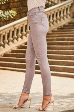 Mocha Brown Button Front Skinny Jeans -Opal & Oak Store web 2307 34 a21bd004bn0024 a23tk203nl0003 34 485 rt