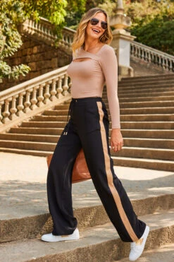 India Gold Side Stripe Detail Leather Trainers -Opal & Oak Store web 2307 36 s23bw052bk0001 s23tj169bn0024 36 027 2