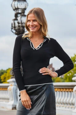 Black & White Contrast Trim Fine Knit Collared Jumper -Opal & Oak Store web 2308 64 s23sp006bk0001 a23tk157bk0001 64 514