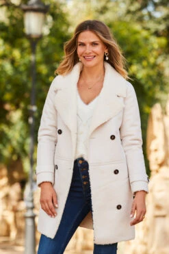 Ecru Luxe Faux Shearling Double Breasted Coat -Opal & Oak Store web 2309 08 a23op004eu0001 a23tk183nl0001 a21bd004in0007 08 302