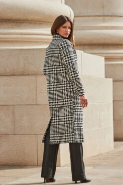 Black & White Dogtooth Print Longline Coat 8 Black & White Dogtooth Print Longline Coat -Opal & Oak Store web 2309 103 a23ow017bkwe01 s23bp006bk0001 103 248