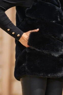 Black Luxe Faux Fur Gilet -Opal & Oak Store web 2309 11 a23ow020bk0001 a19tk090bk0001 s21bd014bk0001 11 264