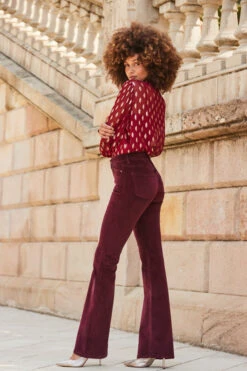 Wine Velvet Kick Flare Jeans -Opal & Oak Store web 2309 22 a23tw109rd0021 a22bd009rd0011 22 078 1