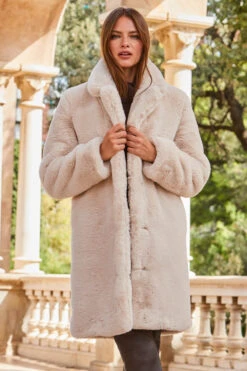 Cream Luxury Faux Fur Coat -Opal & Oak Store web 2309 92 a23ow023nl0001 92 121