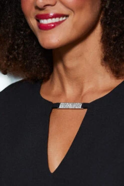 Black Keyhole Detail Feather Cuff Shift Dress -Opal & Oak Store web 2310 17 a23dw064bk0001 17 130