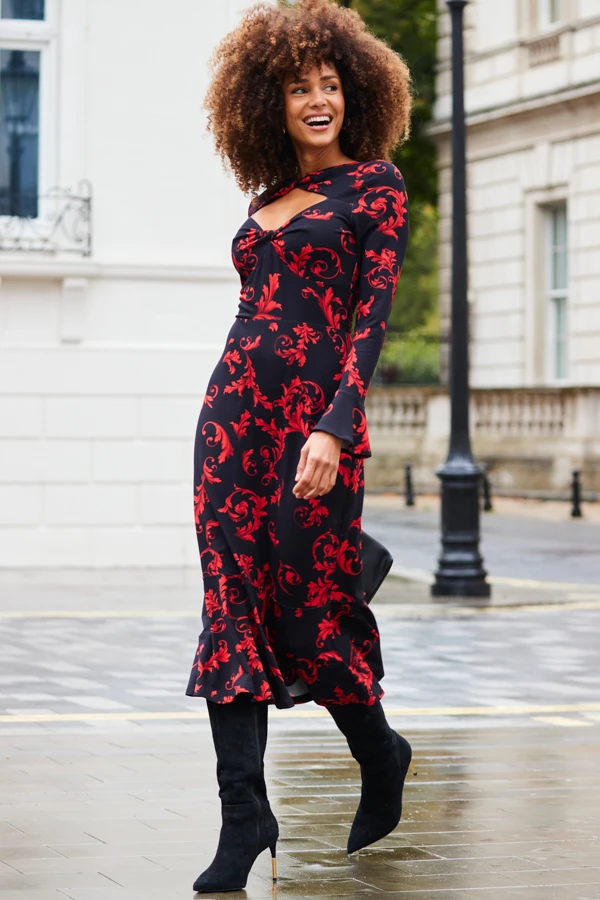 Black & Red Baroque Print Keyhole Detail Ruched Front Midi Jersey Dress 3 Black & Red Baroque Print Keyhole Detail Ruched Front Midi Jersey Dress - Image 3