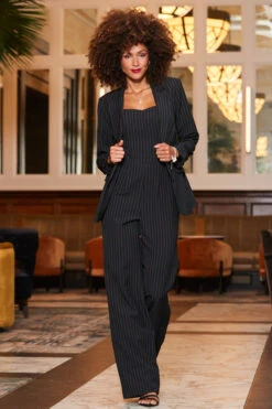 Black & White Pinstripe Blazer -Opal & Oak Store web 2310 54 a23jw005bk0001 54 041 1