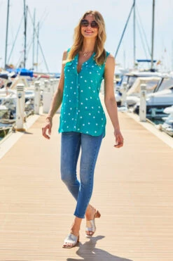 Mid Blue Cropped Perfect Skinny Jeans -Opal & Oak Store web 28 s22tw085grsp01 s22bd200be0010 002