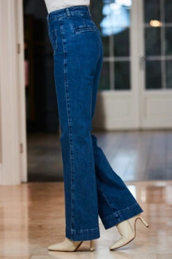 Mid Blue Wide Leg Pocket Detail Jeans -Opal & Oak Store web 65 a22bd016be0010 s23tk851be0009 094