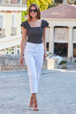 White Denim Cropped Straight Leg Jeans -Opal & Oak Store web 85 s22tw090bksp01 s22bd090dm001w 139 1