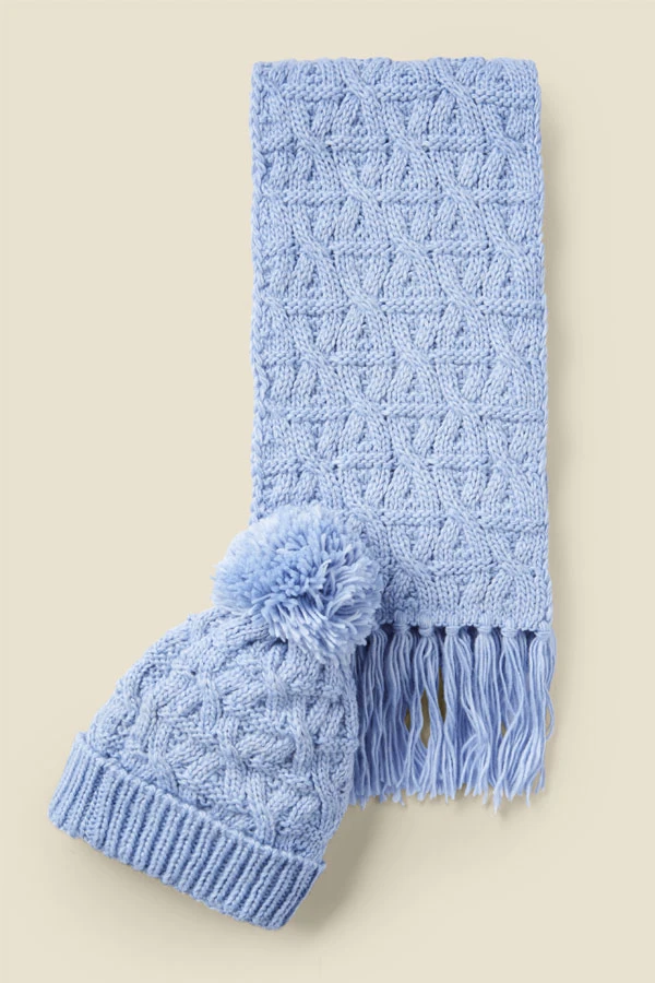 Bella Pale Blue Chunky Knitted Scarf 2 Bella Pale Blue Chunky Knitted Scarf - Image 2