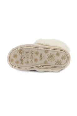 Cream Totes Textured Faux Fur Mule Slippers -Opal & Oak Store web a23fw105nl0001 6